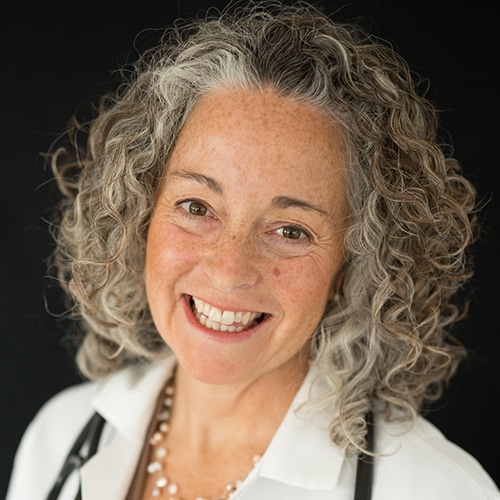 headshot of Bronwyn Radcliffe fnp